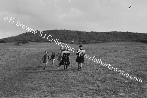 KELLY NANCY SONNY & MAY AT KILTELL NEAR DUNAMACE